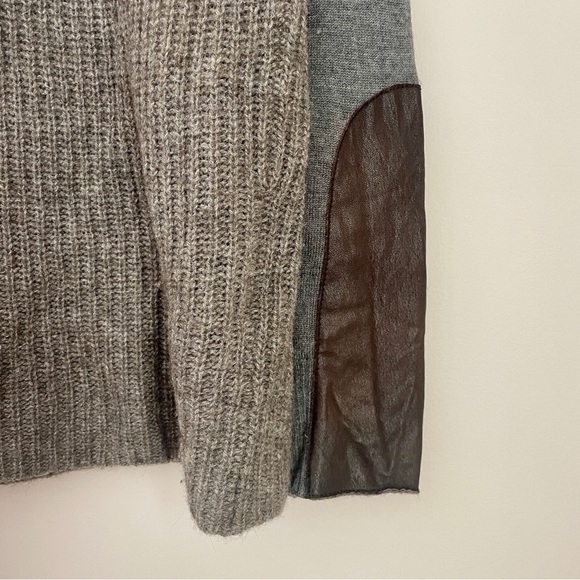 Eileen Fisher Raglan Crewneck Sweater Grey Gray Beige Medium Yak - Picture 6 of 9